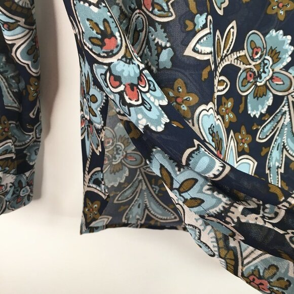 Loft black floral top Size Small - Picture 5 of 7